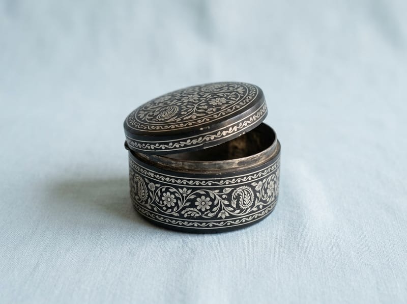 Bidriware trinket box